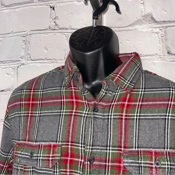 Plaid flannel men’s small - Picture 2 of 4
